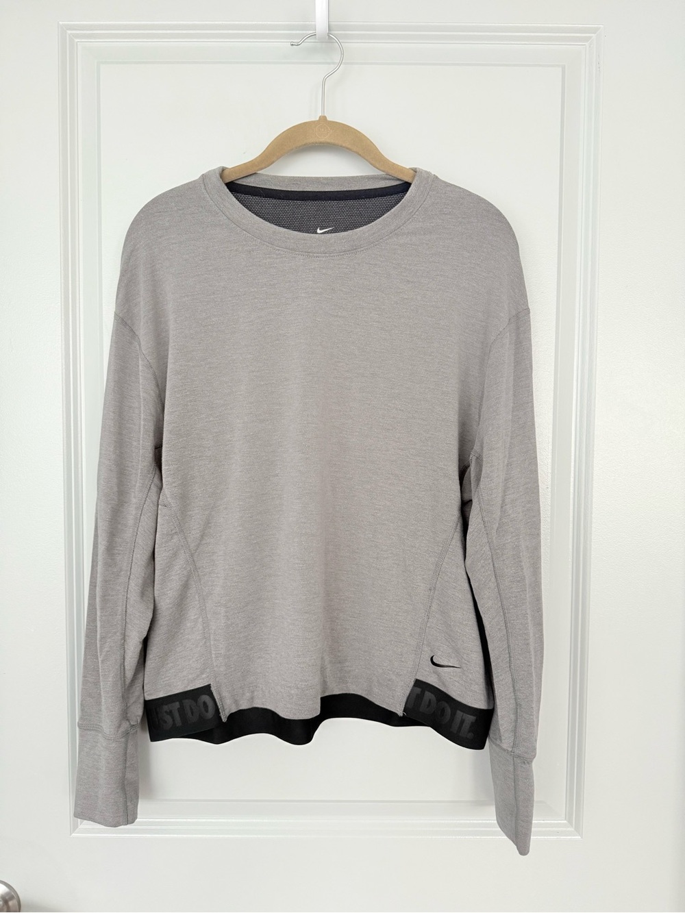 Nike Women’s Light Gray Crewneck Sweatshirt and Jogger Pants with Black Trim